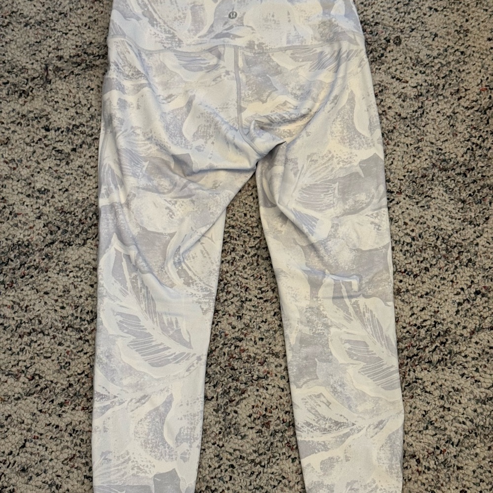 Lululemon leggings, good condition